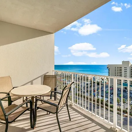 Laketown Wharf 1115